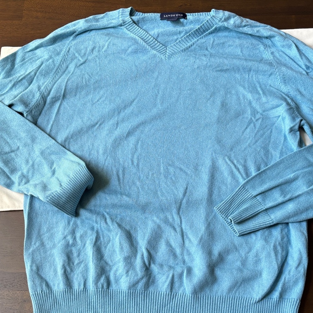 Land’s End Large Light Blue V-Neck Men's Sweater